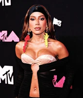 Imagem recente de _anitta