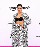 Imagem recente de _anitta