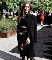 Imagem recente de _anitta