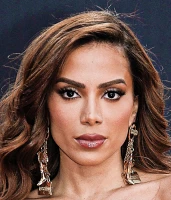 Imagem recente de _anitta