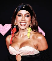 Imagem recente de _anitta