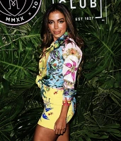 Imagem recente de _anitta