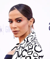 Imagem recente de _anitta