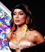 Imagem recente de _anitta