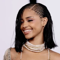 Imagem recente de _tyla